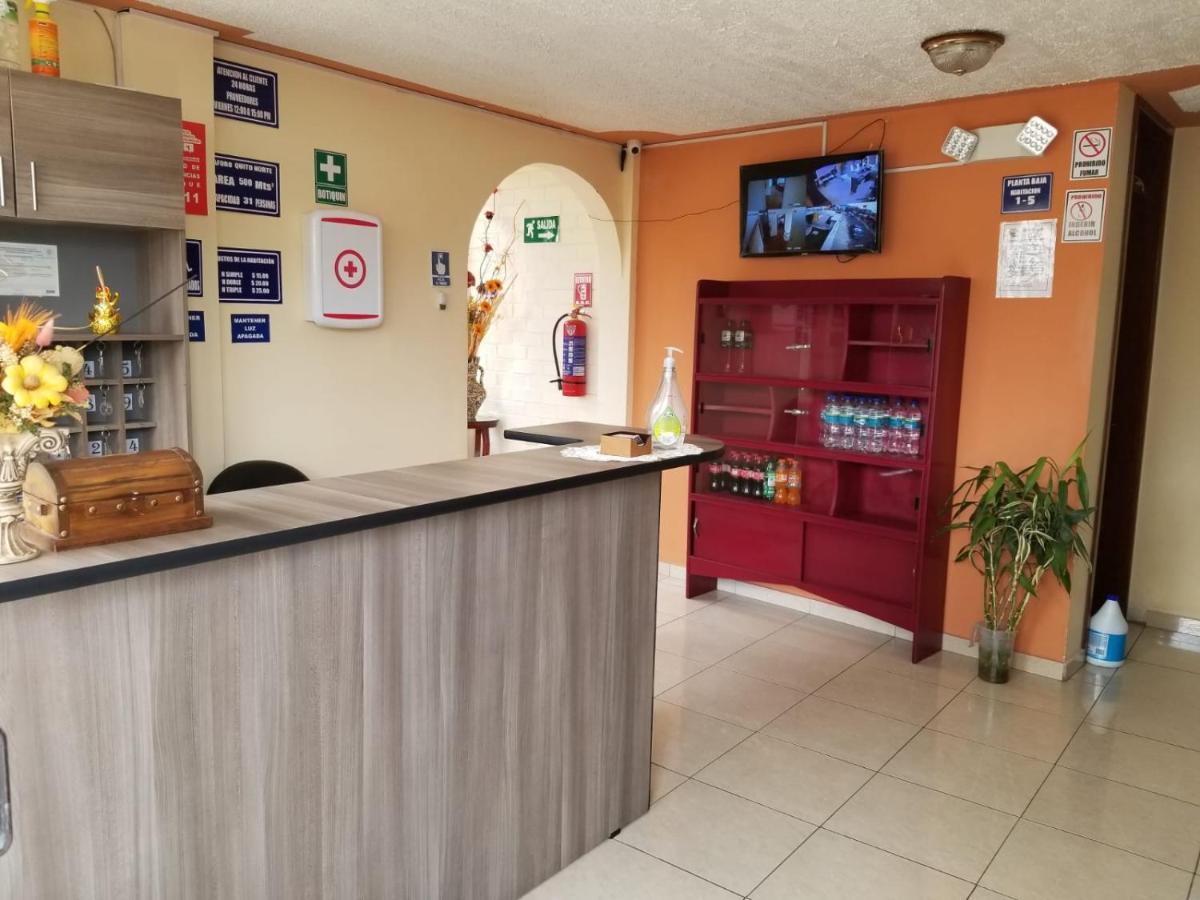 Hostal El Confort Quito Norte Extérieur photo